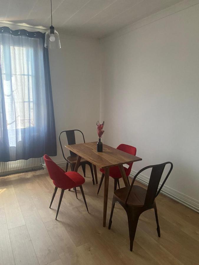 Appartement Le Billeron à Saint-Amand-Mont-Rond Extérieur photo